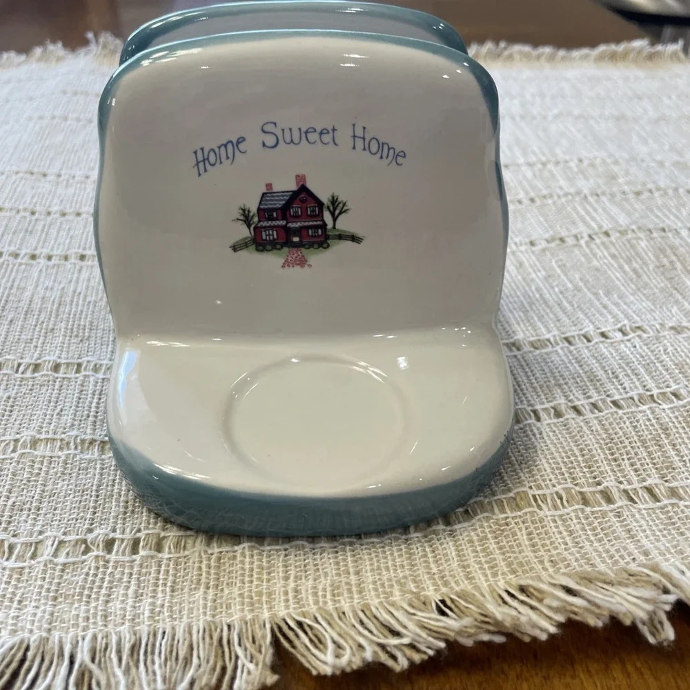 Big Ceramic Salt &‎ Pepper Shaker / Napkin Combo Cottage Core